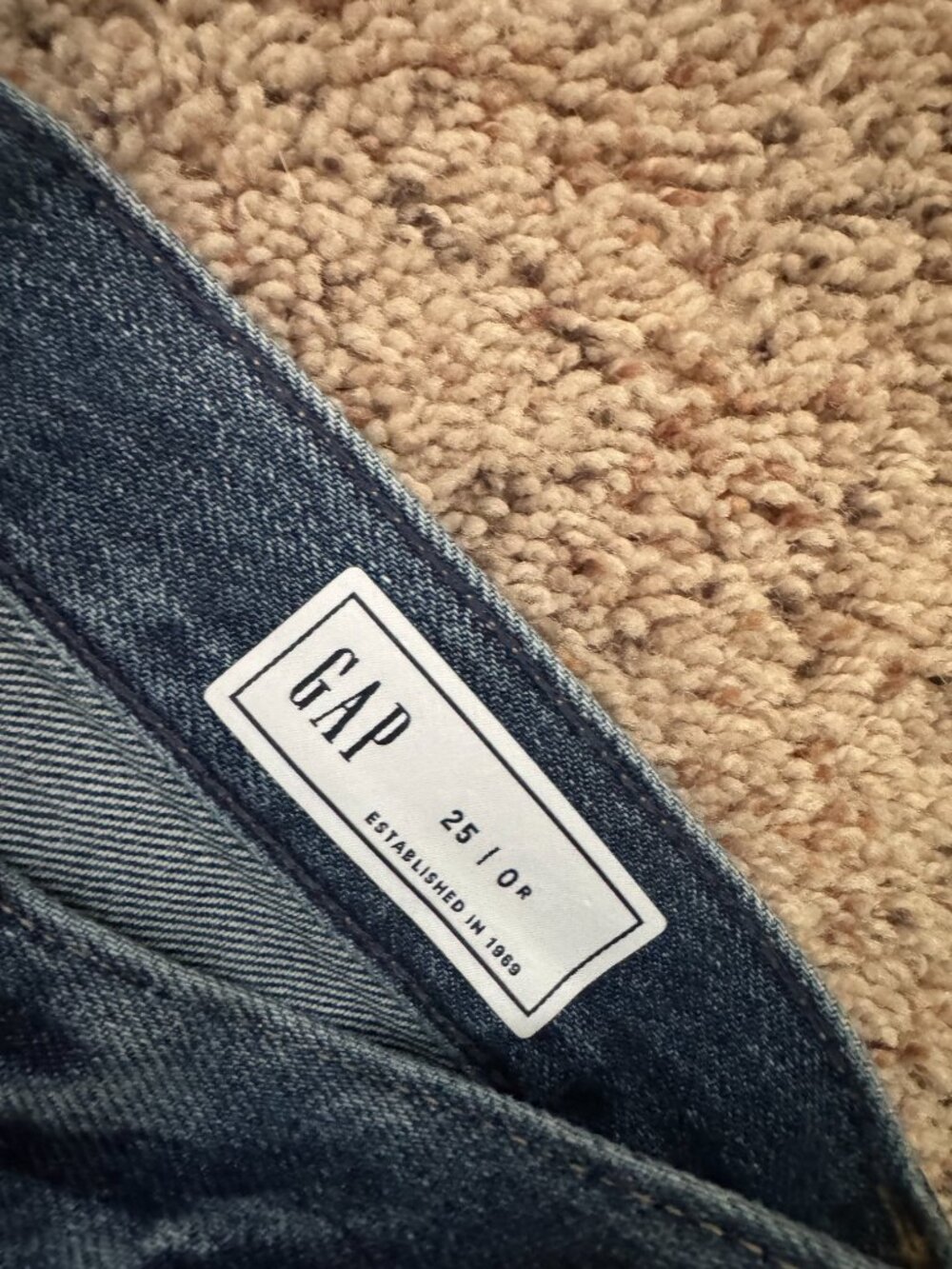 NWT Gap jean shorts - Picture 4 of 6